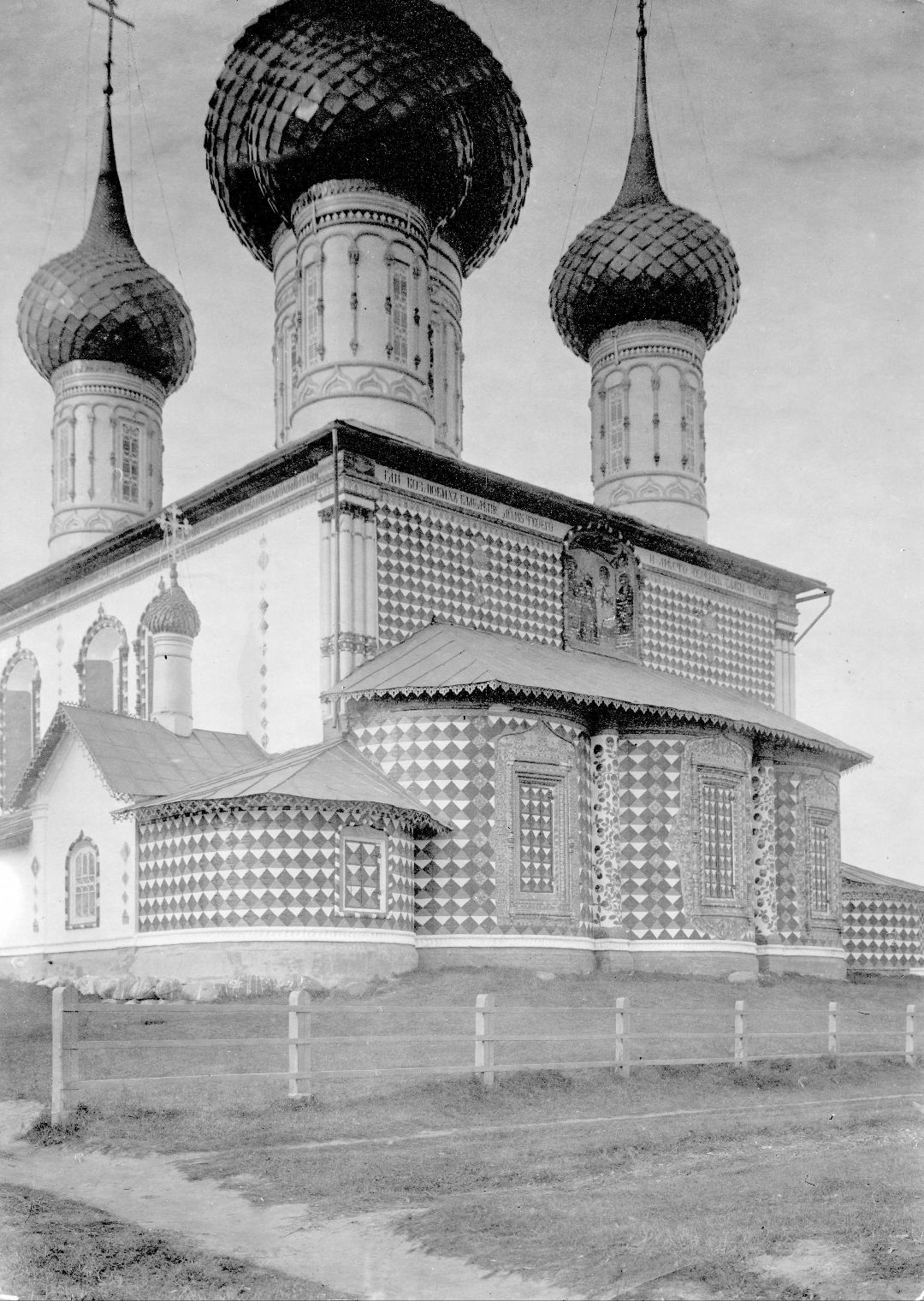 Церковь Петра и Павла
на Волге в Ярославле.
Фото Лазарева И. А.
Начало XX века.